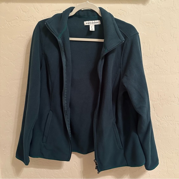 Fleece Jacket - Picture 8 of 8